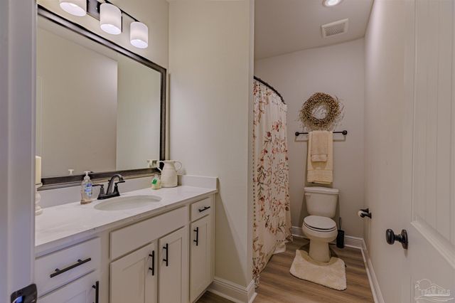 4601 Queen Palm Ct, Pace, FL 32571