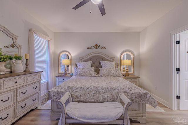 4601 Queen Palm Ct, Pace, FL 32571