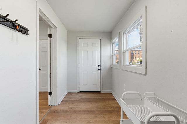 911 W Scott Street, Springfield, MO 65802