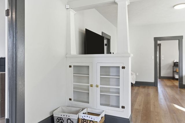 911 W Scott Street, Springfield, MO 65802