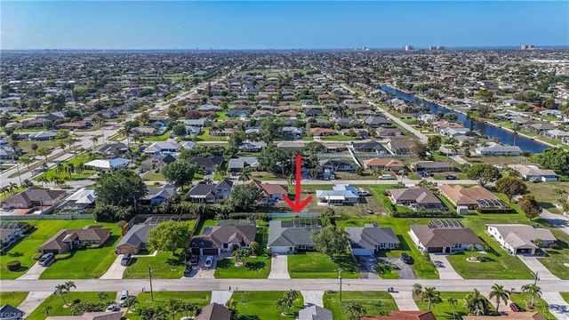 420 SW 37TH STREET, Cape Coral, FL 33914
