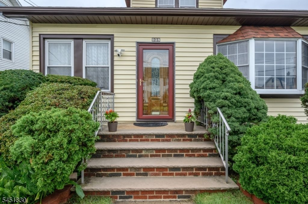 938 Ray Ave, Union Twp., NJ 07083 — photo 2