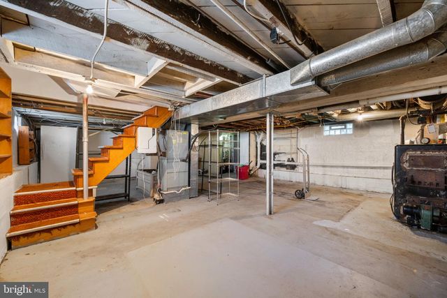 6810 BELCLARE RD, Baltimore, MD 21222