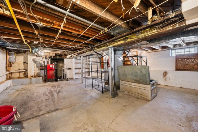 6810 BELCLARE RD, Baltimore, MD 21222
