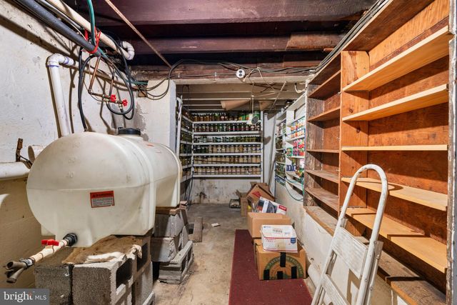 6810 BELCLARE RD, Baltimore, MD 21222