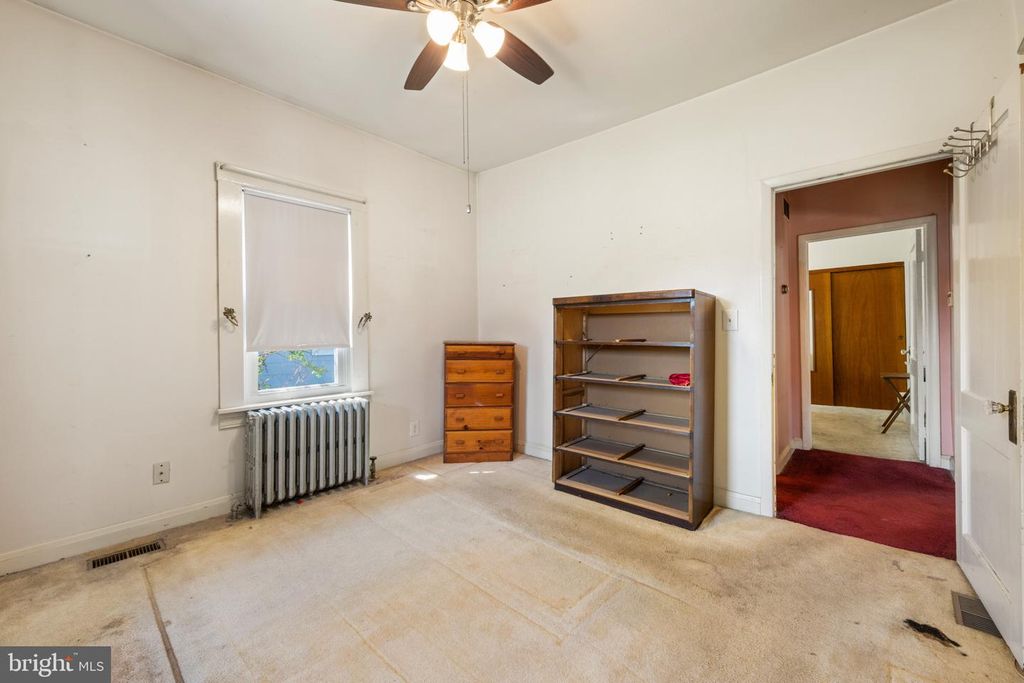 Image 21 of property listing at 6810 BELCLARE RD, Baltimore, MD 21222