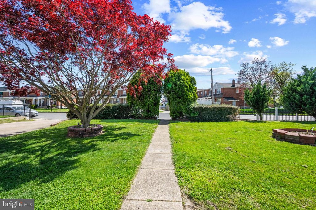 Image 34 of property listing at 6810 BELCLARE RD, Baltimore, MD 21222