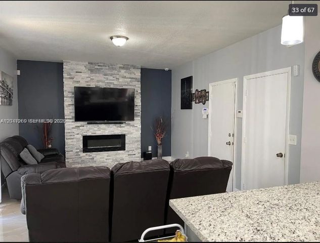 409 NW 87th Lane, Coral Springs, FL 33071