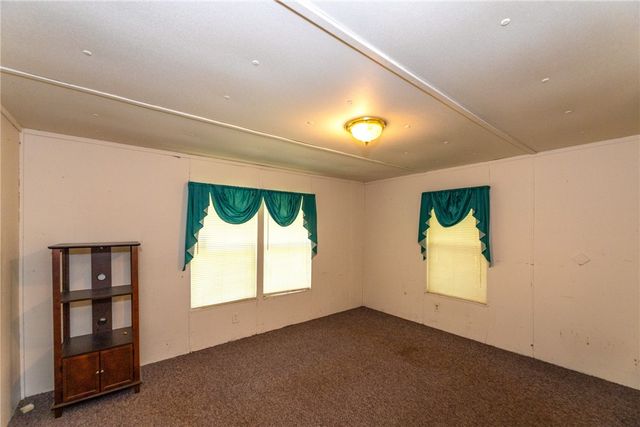 1005 Fort McIntosh Loop, Hortense, GA 31543