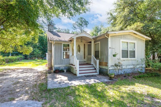 1005 Fort McIntosh Loop, Hortense, GA 31543