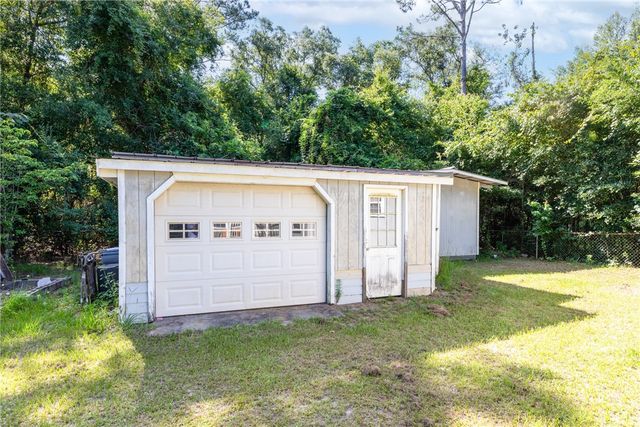 1005 Fort McIntosh Loop, Hortense, GA 31543