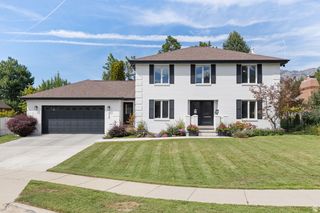 3329 E STONEHILL LN, Cottonwood Heights, UT 84121