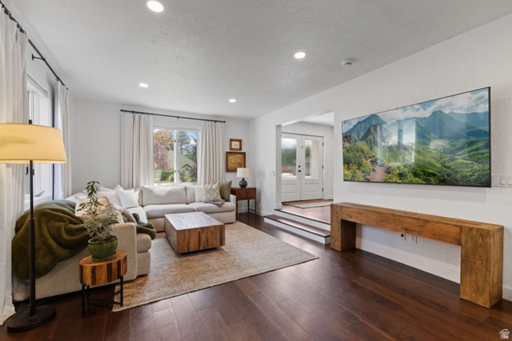 3329 E STONEHILL LN, Cottonwood Heights, UT 84121 — photo 3