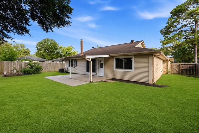 2511 Slippery Rock Drive, Sugar Land, TX 77498