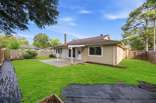 2511 Slippery Rock Drive, Sugar Land, TX 77498