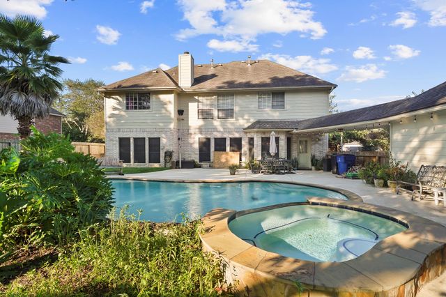 1906 Blue Quail Drive, Friendswood, TX 77546