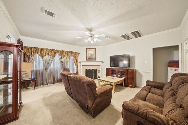 1906 Blue Quail Drive, Friendswood, TX 77546