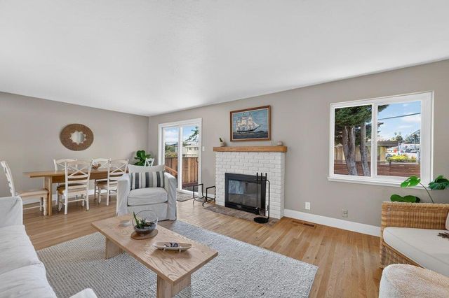229 16th Avenue, Santa Cruz, CA 95062