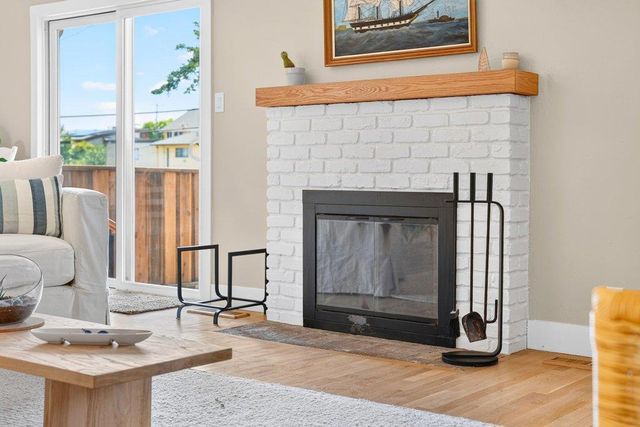 229 16th Avenue, Santa Cruz, CA 95062
