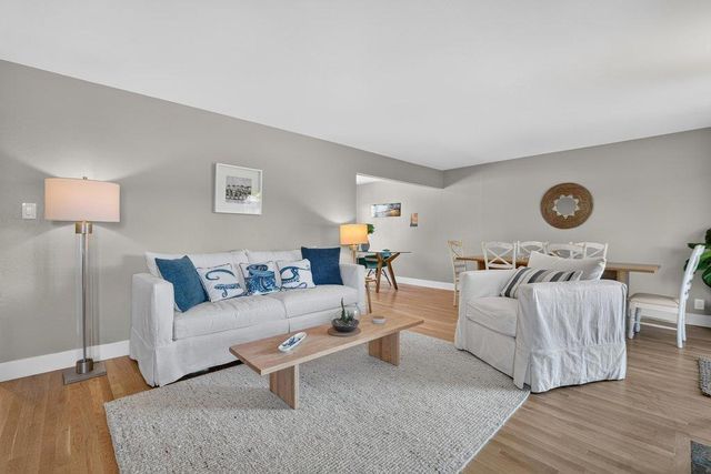 229 16th Avenue, Santa Cruz, CA 95062