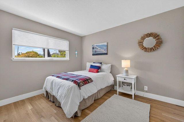 229 16th Avenue, Santa Cruz, CA 95062