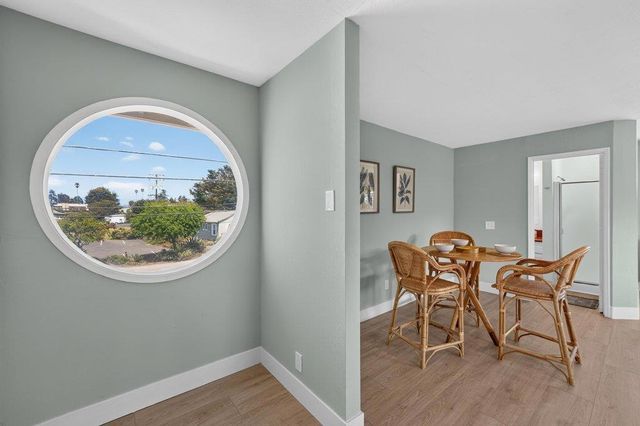 229 16th Avenue, Santa Cruz, CA 95062