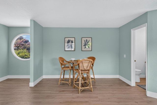 229 16th Avenue, Santa Cruz, CA 95062