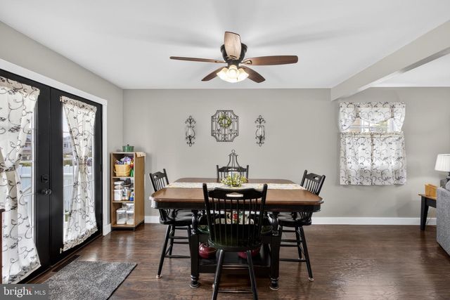 3560 EDGEWATER LN, Brookhaven, PA 19015