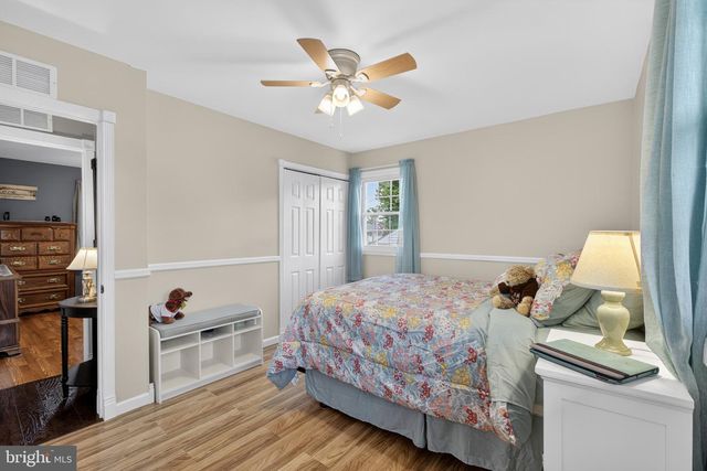 3560 EDGEWATER LN, Brookhaven, PA 19015