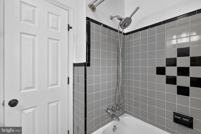 3560 EDGEWATER LN, Brookhaven, PA 19015