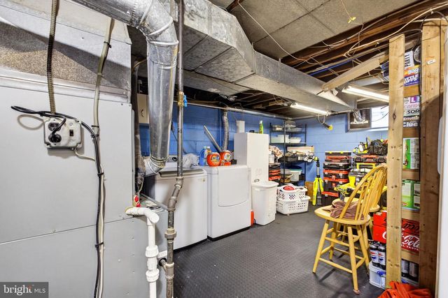 3560 EDGEWATER LN, Brookhaven, PA 19015