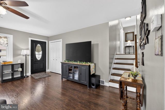 3560 EDGEWATER LN, Brookhaven, PA 19015