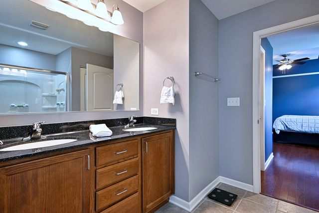 1128 Kingsmill Drive, Algonquin, IL 60102