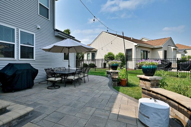 1128 Kingsmill Drive, Algonquin, IL 60102