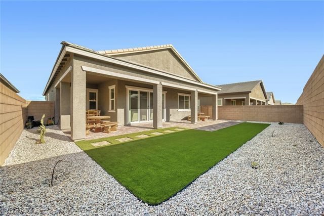 3877 West Haleh Avenue, Las Vegas, NV 89141