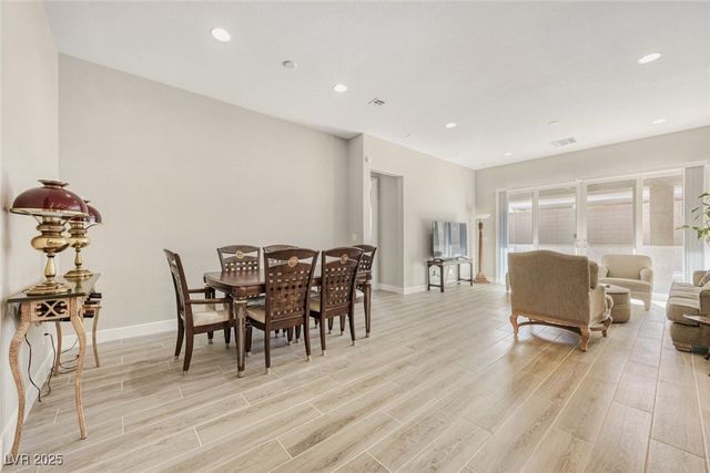 3877 West Haleh Avenue, Las Vegas, NV 89141