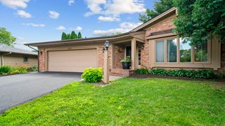 1326 Esmond Drive, Rockford, IL 61108