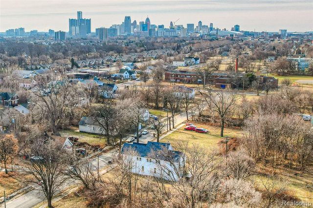 3684 Hunt Street, Detroit, MI 48207