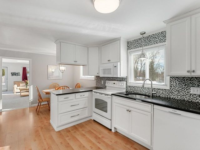 9 South Street Lane, Essex Junction, VT 05452