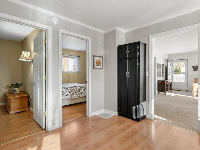 9 South Street Lane, Essex Junction, VT 05452