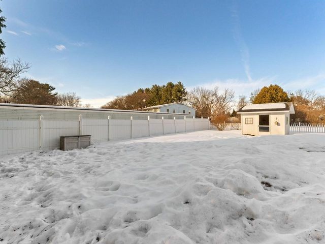 9 South Street Lane, Essex Junction, VT 05452