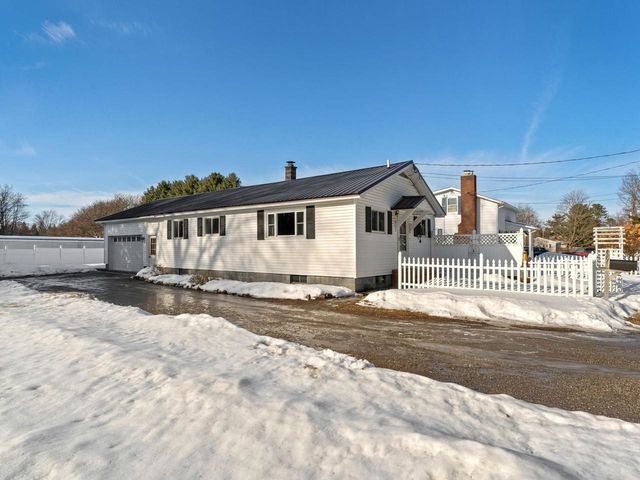 9 South Street Lane, Essex Junction, VT 05452