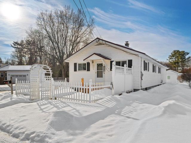 9 South Street Lane, Essex Junction, VT 05452