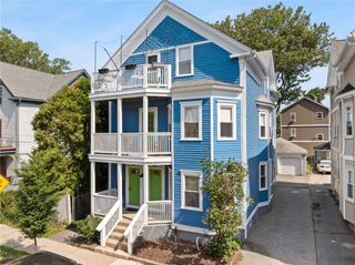 202 Rochambeau Avenue 2, Providence, RI 02906