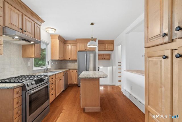 34 Davenport Drive, Stamford, CT 06902