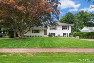 34 Davenport Drive, Stamford, CT 06902
