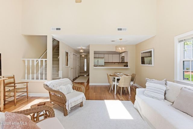 6211 Wrightsville Avenue Apt 155, Wilmington, NC 28403