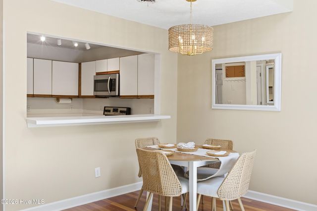 6211 Wrightsville Avenue Apt 155, Wilmington, NC 28403