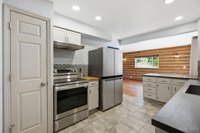 6556 Montevista Drive, Cincinnati, OH 45224