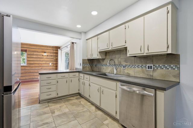 6556 Montevista Drive, Cincinnati, OH 45224